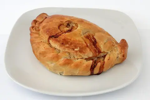 Burns The Bread photo 4